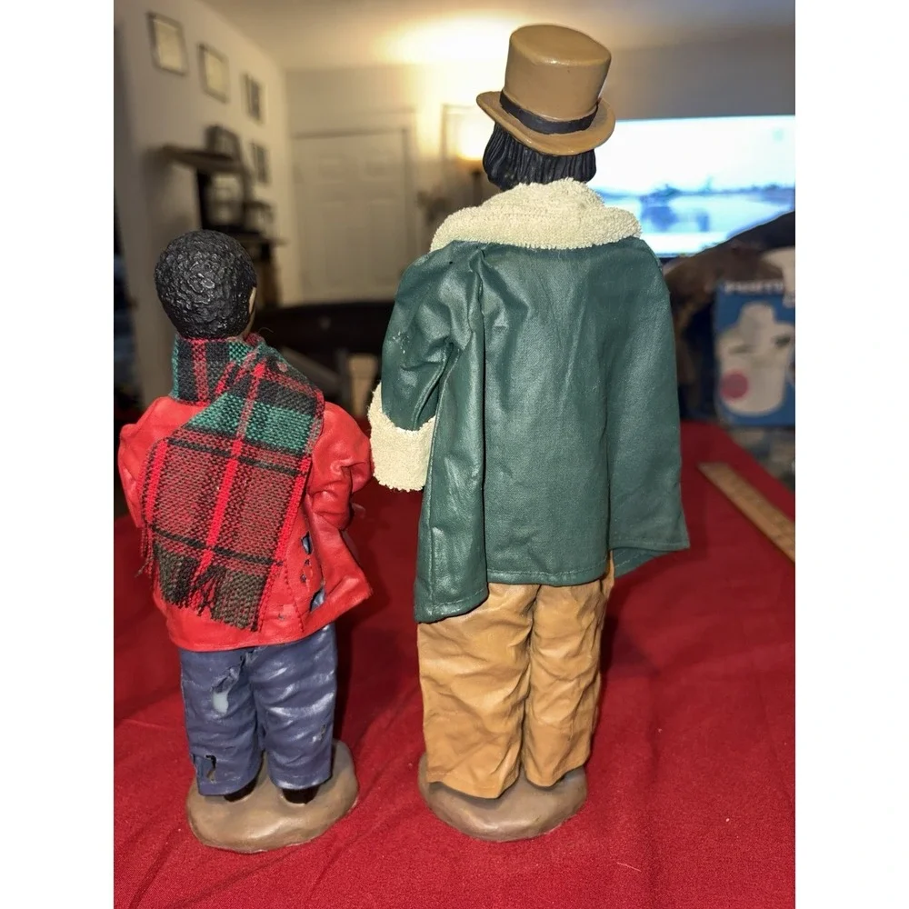 Vintage Black Americana Christmas Carolers Figurines Choir Singers Flaws Pair